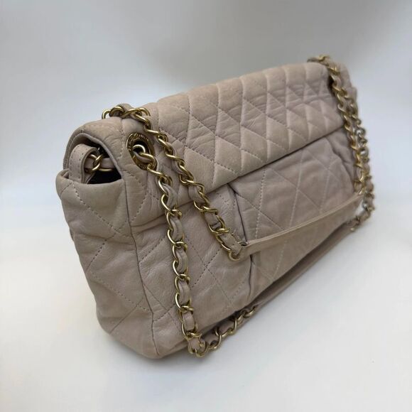 Chanel Women Pre-Loved Bag Very Good Condition - Picture 5 of 9